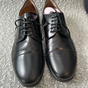 Mens salvatore ferragamo dress shoes like new size 9